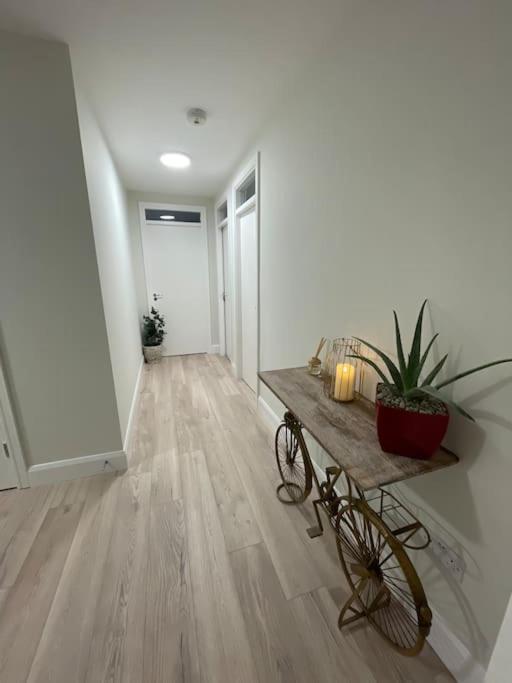 Entire Apartment , Centre Carrick on Shannon 外观 照片