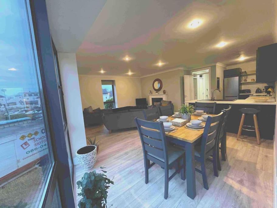 Entire Apartment , Centre Carrick on Shannon 外观 照片