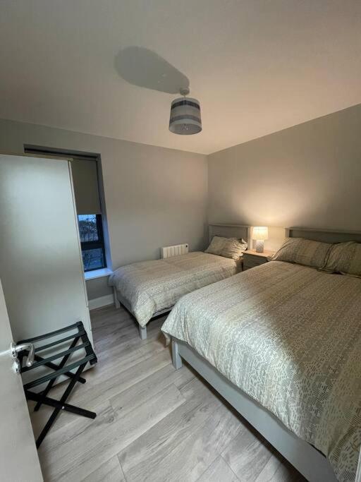 Entire Apartment , Centre Carrick on Shannon 外观 照片